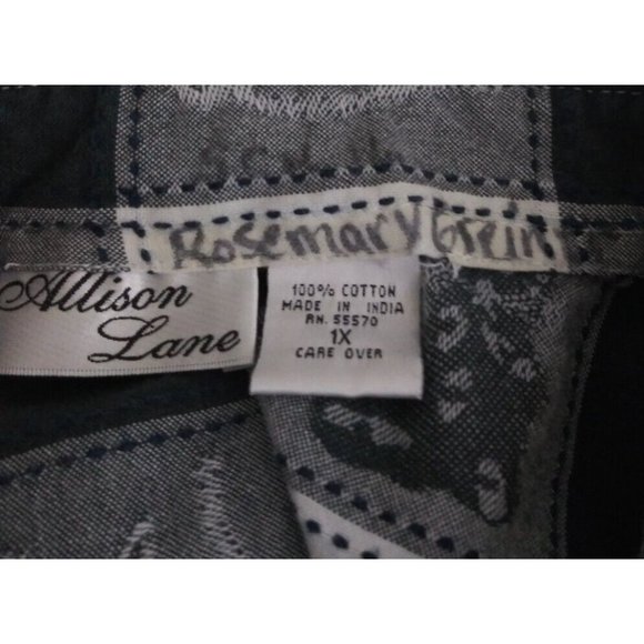 Women's Black and White Button Down Shirt - Picture 5 of 8